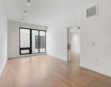 10700 Tabor Street - Photo Thumbnail 5