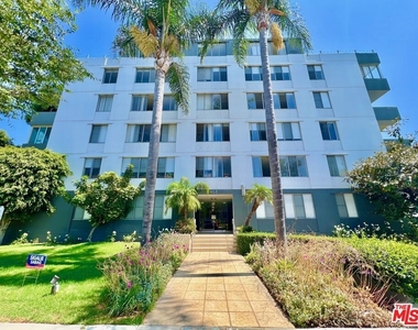 468 S Roxbury Drive - Photo Thumbnail 1