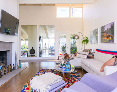 241 Rees Street - Photo Thumbnail 5
