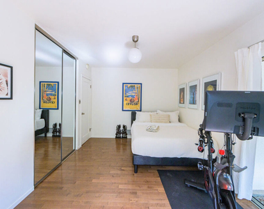 241 Rees Street - Photo Thumbnail 43