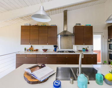 241 Rees Street - Photo Thumbnail 13