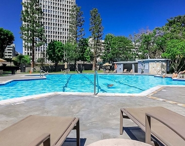 800 W 1st Street - Photo Thumbnail 36
