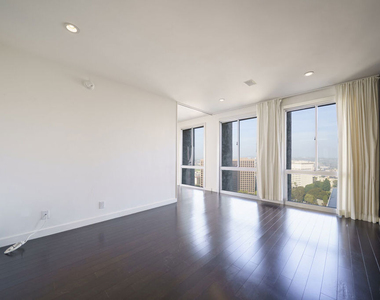 800 W 1st Street - Photo Thumbnail 12