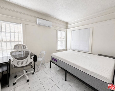 1188 W 37th Drive - Photo Thumbnail 9