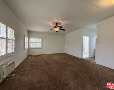 1249 S Tremaine Avenue - Photo Thumbnail 25