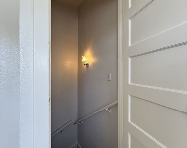 1249 S Tremaine Avenue - Photo Thumbnail 30