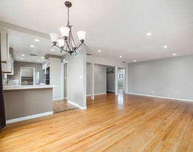 13453 Debby Street - Photo Thumbnail 6
