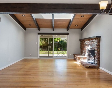 13453 Debby Street - Photo Thumbnail 10