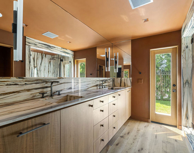 9258 Swallow Drive - Photo Thumbnail 9