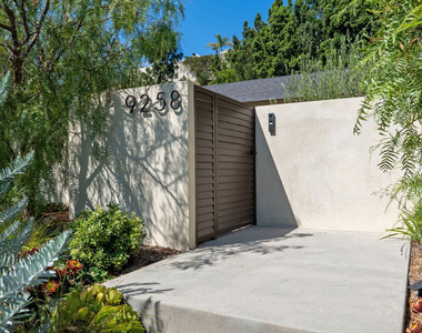 9258 Swallow Drive - Photo Thumbnail 1