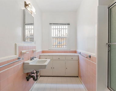 180 N Clark Drive - Photo Thumbnail 14