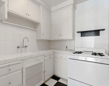 180 N Clark Drive - Photo Thumbnail 7