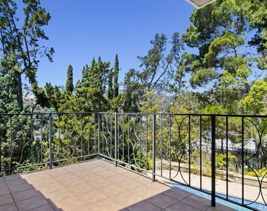 7863 Electra Drive - Photo Thumbnail 9