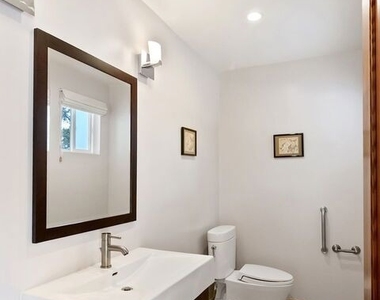 7863 Electra Drive - Photo Thumbnail 19