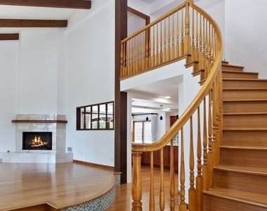 7863 Electra Drive - Photo Thumbnail 3
