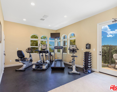23949 De Ville Way - Photo Thumbnail 19