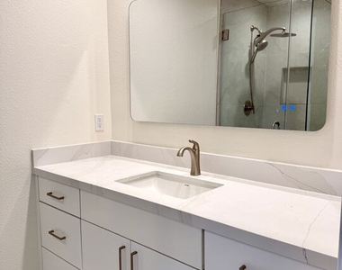 804 N Kenilworth Avenue - Photo Thumbnail 13