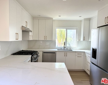 804 N Kenilworth Avenue - Photo Thumbnail 9