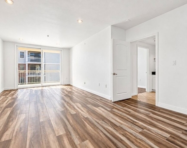 3740 Santa Rosalia Drive - Photo Thumbnail 4