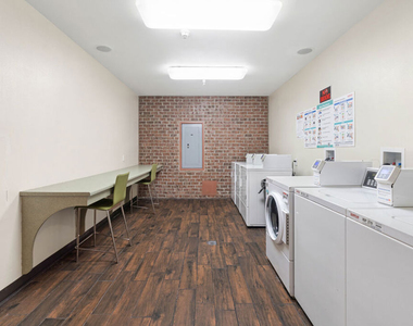 3740 Santa Rosalia Drive - Photo Thumbnail 14