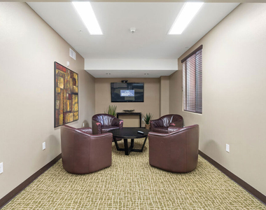 3740 Santa Rosalia Drive - Photo Thumbnail 15