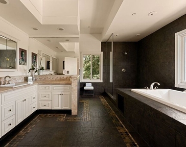 7770 Firenze Avenue - Photo Thumbnail 16