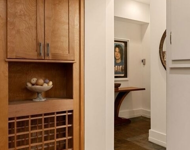 7770 Firenze Avenue - Photo Thumbnail 10