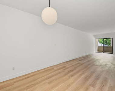 16169 W Sunset Boulevard - Photo Thumbnail 10