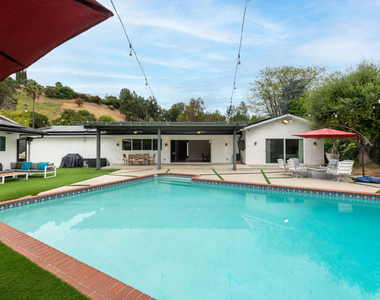 4629 Cerro Verde Place - Photo Thumbnail 24