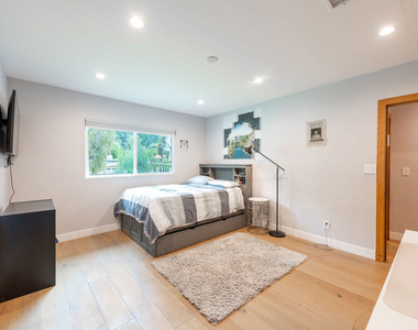 4629 Cerro Verde Place - Photo Thumbnail 15