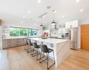 4629 Cerro Verde Place - Photo Thumbnail 7