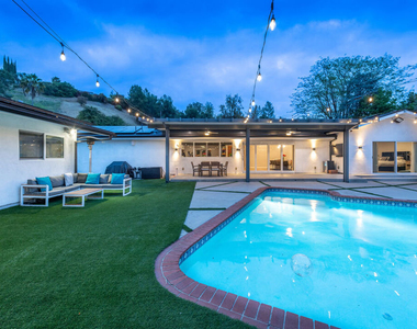 4629 Cerro Verde Place - Photo Thumbnail 31