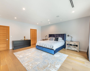 4629 Cerro Verde Place - Photo Thumbnail 45