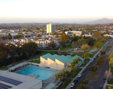 520 Glover Ave - Photo Thumbnail 19
