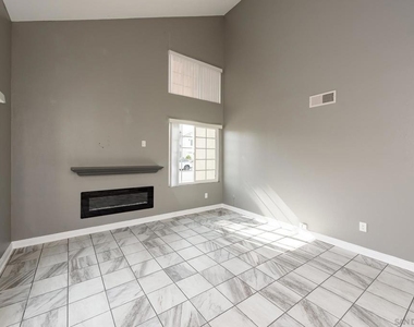 1045 Fuchsia Lane - Photo Thumbnail 5