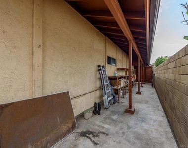 1045 Fuchsia Lane - Photo Thumbnail 27