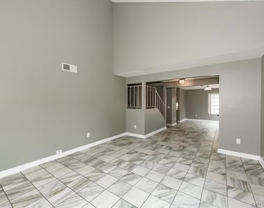 1045 Fuchsia Lane - Photo Thumbnail 2