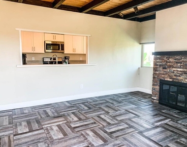 1286 Otono St - Photo Thumbnail 11