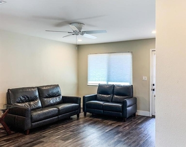 1286 Otono St - Photo Thumbnail 4