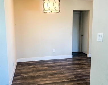 1286 Otono St - Photo Thumbnail 15