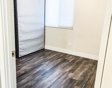 1286 Otono St - Photo Thumbnail 24