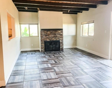 1286 Otono St - Photo Thumbnail 12