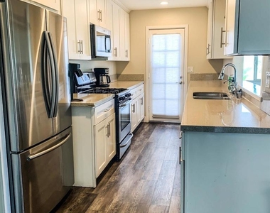 1286 Otono St - Photo Thumbnail 7