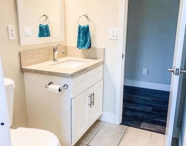 1286 Otono St - Photo Thumbnail 23