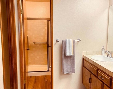 3630 Raincloud Court - Photo Thumbnail 23