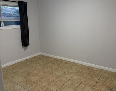 1873 Patricia Avenue - Photo Thumbnail 5