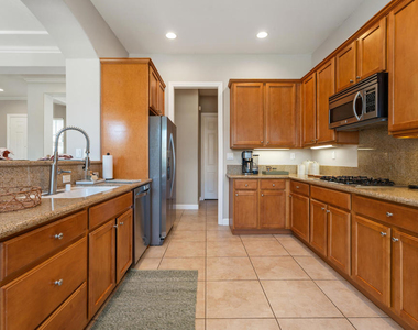 105 Rubino Court - Photo Thumbnail 20