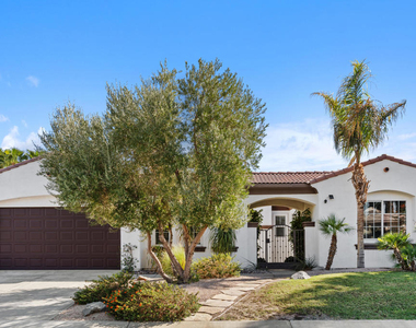 105 Rubino Court - Photo Thumbnail 9