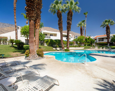 255 E Avenida Granada - Photo Thumbnail 14