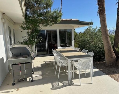 901 W Via Livorno - Photo Thumbnail 35